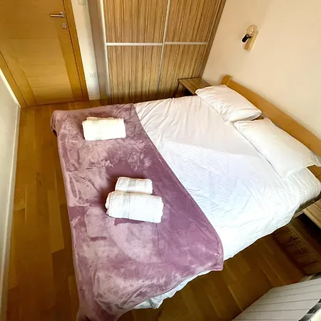 Npl Gorstak Apartment