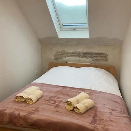 Npl Gorstak Apartment *